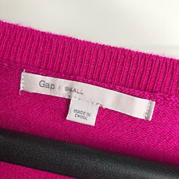 GAP brand pink and grey striped cardigan sequin on sleeves sz small - Picture 4 of 7